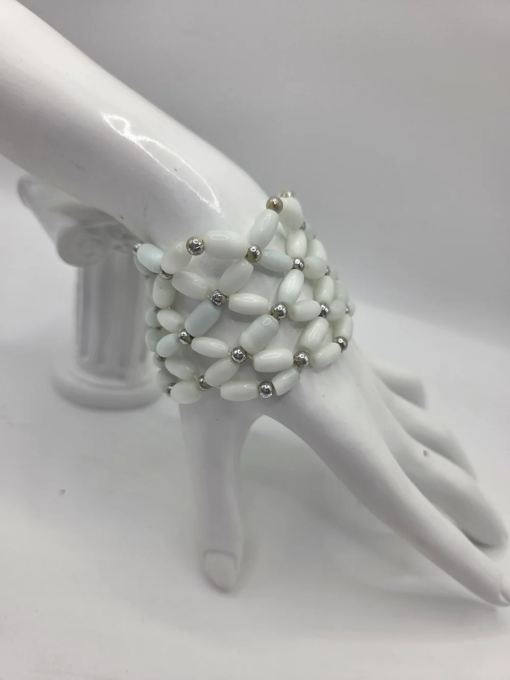 Vintage West Germany Oval Mother Of Pearl Rice Beads Silver Expandable Bracelet